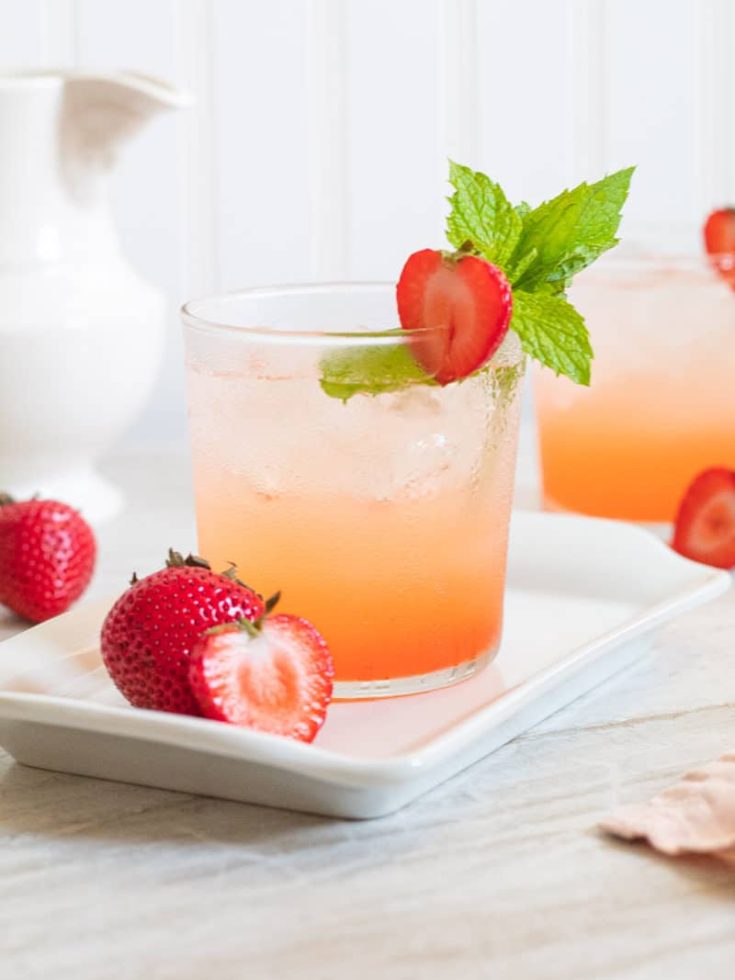 Strawberry Vanilla Lemonade Mocktail